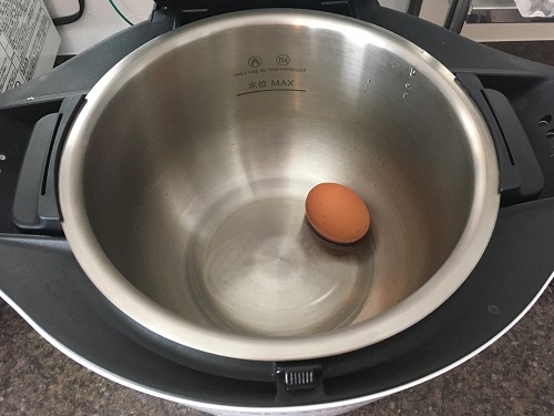 ホットクックで調理する前のゆで卵
